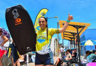 Ilenia Su&aacute;rez y Jonathan Vega, ganadores absolutos en el Nacional de Bodyboard de Arucas