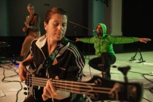 La Sala Insular de Teatro presenta ‘Locamotora’, un concierto performático en las fronteras de la música y la danza