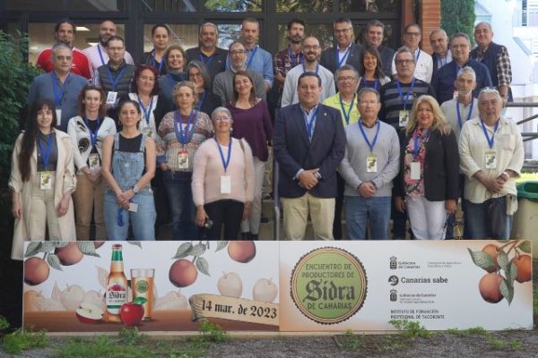 El Gobierno de Canarias reúne a los productores de sidra para abordar una marca de garantía