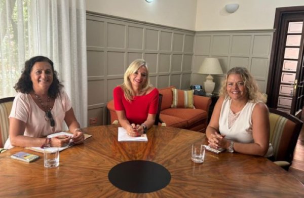 Esther Monzón se reúne con el Colegio Oficial de Psicología de Santa Cruz de Tenerife