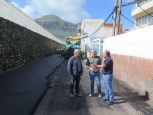El Ayuntamiento de Gu&iacute;a culmina las obras de reasfaltado y canalizaci&oacute;n de pluviales en San Felipe