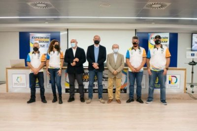 Pedro Peñate y Rosa Romero lideran la Expedición Canarias Dakar 2022