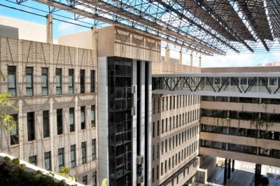 El Hospital Dr. Negr&iacute;n, autorizado por el Ministerio de Sanidad para tratar con CAR-T a pacientes con mieloma