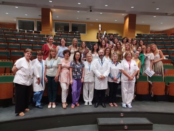 El Insular-Materno Infantil ha homenajeado a los especialistas de Enfermería que finalizaron su etapa de residentes
