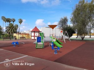 El Ayuntamiento de la Villa de Firgas, ha culminado la Rehabilitación y Renovación de los Parques Infantiles en el Casco