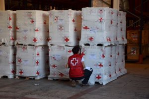 Cruz Roja envía ayuda humanitaria para las personas afectadas por el conflicto de Ucrania