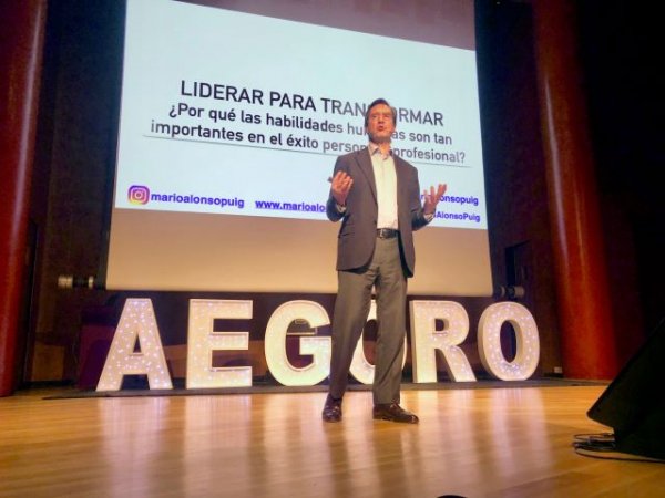 Apuesta en Gran Canaria por la humanización de las relaciones en el trabajo en una jornada organizada por AEGORO y la consultora Urbiola