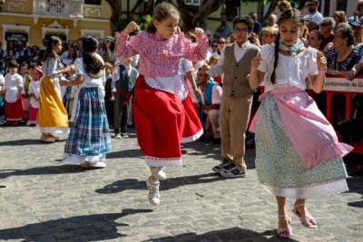 La Romer&iacute;a Infantil llena de tradici&oacute;n las calles del casco hist&oacute;rico