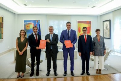 Torres se re&uacute;ne con Pedro S&aacute;nchez en La Moncloa y asiste a la Comisi&oacute;n Mixta para la Reconstrucci&oacute;n de La Palma