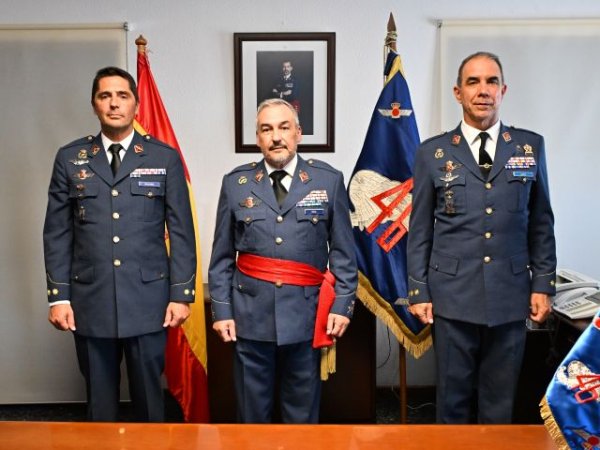 El coronel Juan de Dios Salda&ntilde;a Molero ha tomado posesi&oacute;n como jefe de la Base A&eacute;rea de Gando