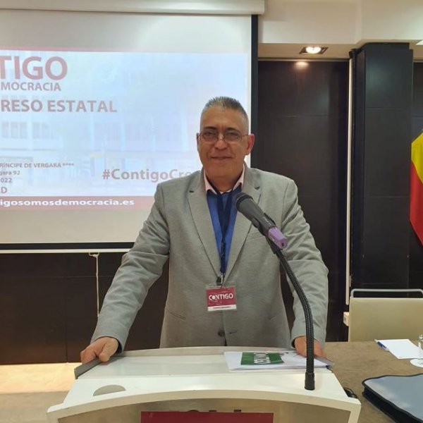 Fuerteventura: Jose Manuel Quintana ha presentado los avales para su candidatura al Ayuntamiento y al Cabildo por CONTIGO