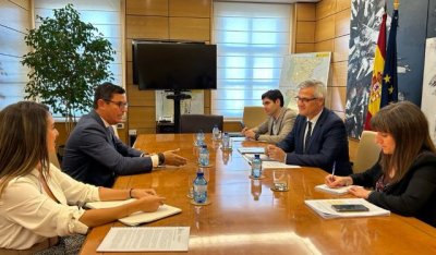 La Consejer&iacute;a solicita al Ministerio mantener la bonificaci&oacute;n al transporte terrestre el pr&oacute;ximo a&ntilde;o