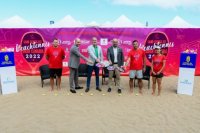 La arena de Las Canteras se engalana para el mejor tenis playa del mundo