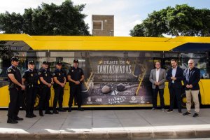 El Ayuntamiento y Guaguas Municipales promueven la campaña de seguridad en el transporte público durante Halloween