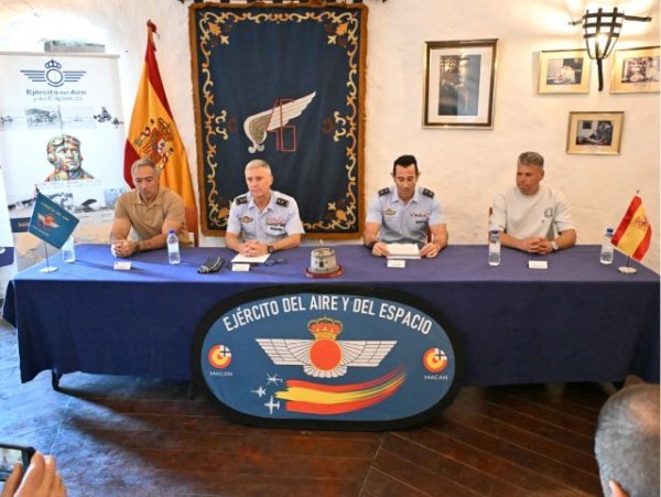 La Media Marat&oacute;n del Mando A&eacute;reo de Canarias se suma a la celebraci&oacute;n del Ej&eacute;rcito del Aire y del Espacio del Centenario de los grandes vuelos