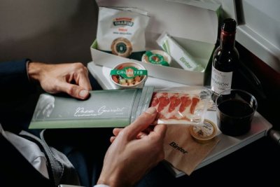 Binter lanza una tarjeta regalo para obsequiar el placer de volar en modo canario