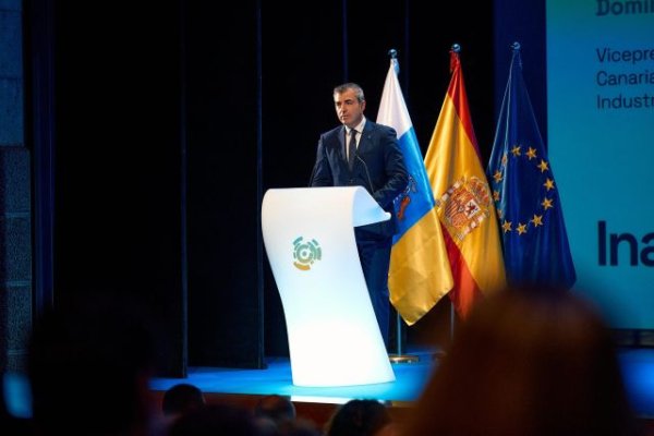 Domínguez destaca la formación, la transformación digital y el relevo generacional como grandes retos del comercio