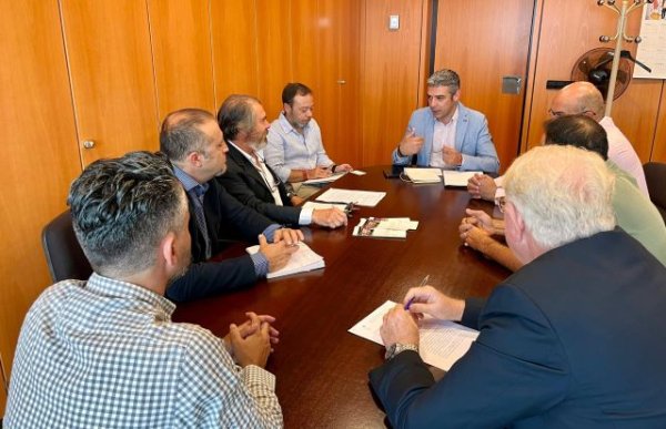 El Gobierno y el Colegio de Ingenieros Agrónomos reforzarán su colaboración para fortalecer el sector agrario