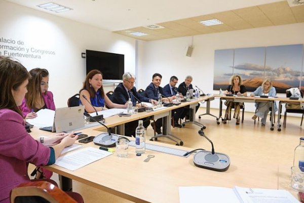 Gobierno y TSJC analizan sus líneas de cooperación y colaboración