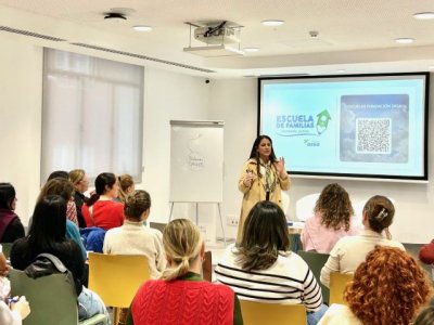 Familias y docentes aprenden sobre emociones con Fundaci&oacute;n DISA