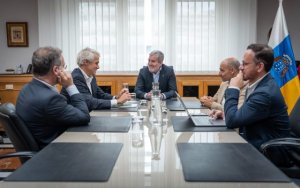 Gobierno de Canarias y Telef&oacute;nica estudian medidas para mejorar la respuesta frente a situaciones de emergencia