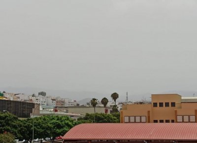 Sanidad recomienda a las personas m&aacute;s sensibles tomar precauciones ante la presencia de calima