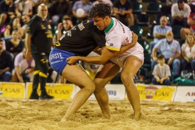 Lucha Canaria: El Uni&oacute;n Doctoral y Los Guanches se citan en Ingenio para una final de poder a poder