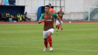 El futbolista m&aacute;s rico del mundo se va sin debutar