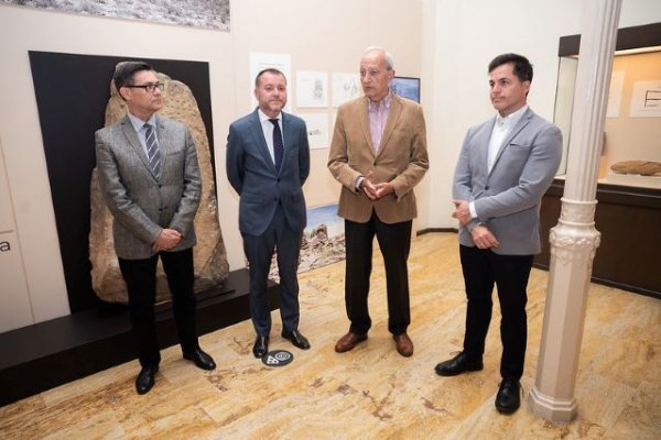 El Cabildo y El Museo Canario recuperan para la ciudadanía piezas rupestres que se incorporan a la muestra permanente