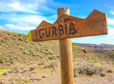 Senderismo: Gurbia, un macizo rocoso como destino de aventura vertical