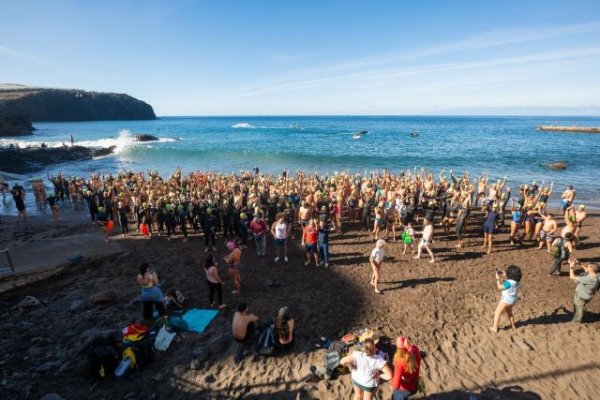 La X Swimsilvestre de G&aacute;ldar despide 2025 con r&eacute;cord de participaci&oacute;n