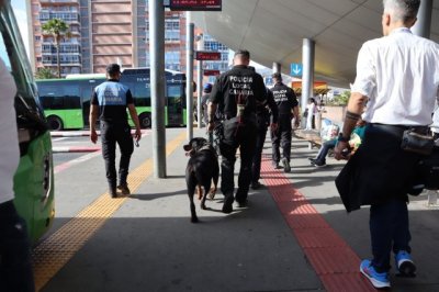 La Consejer&iacute;a de Presidencia forma a agentes de la Polic&iacute;a Auton&oacute;mica y Local en la detecci&oacute;n de drogas con perros