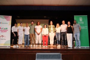 Carolina Darías da el pistoletazo de salida del Tour Universo Mujer con la inauguración del Foro