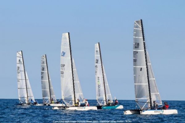 Paula e Isabel Laiseca, del Real Club Náutico de GC, campeones de la Copa de España en Valencia
