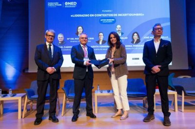 La Consejer&iacute;a de Educaci&oacute;n recibe un reconocimiento nacional por su modelo de digitalizaci&oacute;n educativa