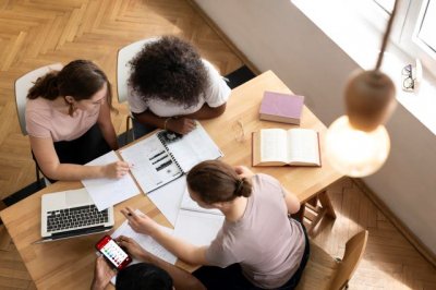 Educaci&oacute;n destina 860.000 euros para ayudar a 731 estudiantes universitarios en un procedimiento extraordinario