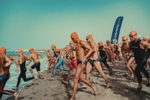 Eduard Mannanov y Elena Sarmiento se coronan como campeones imbatibles de la Maspalomas Open Water Gran Canaria