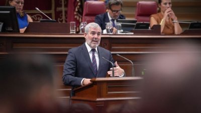 El presidente Clavijo llama al &ldquo;di&aacute;logo&rdquo; para dar una salida a la emergencia de los menores en Canarias