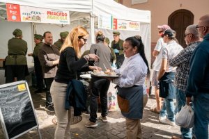 El Mercado Agr&iacute;cola de G&aacute;ldar consolida un nuevo modelo de consumo con formaci&oacute;n, calidad y dinamizaci&oacute;n del casco hist&oacute;rico