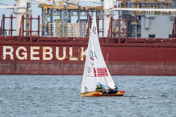 El Hospital Pueblo Guanche arrasa en el Concurso Memorial Vela Latina