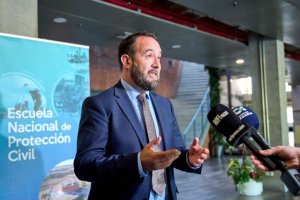 El Gobierno solicita el posicionamiento de los medios a&eacute;reos del Estado en Canarias por el riesgo de incendios