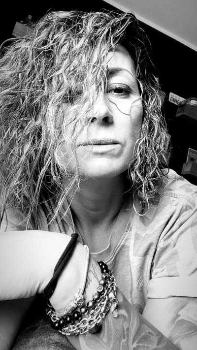 Sydne Coyle sigue conquistando nuestros corazones con su nuevo sencillo &ldquo;Everything&rdquo; junto a Kat