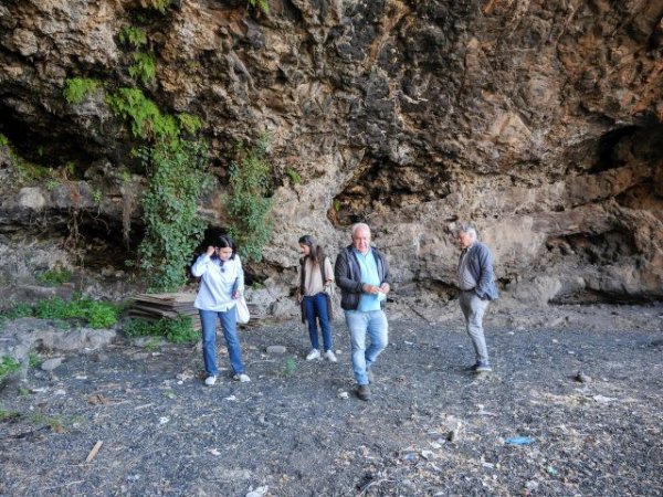 Comienzan los sondeos arqueol&oacute;gicos en la Cueva Car&iacute;as en Santa Cruz de La Palma