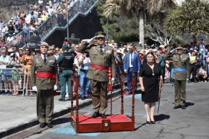 El ejercito participa en el día grande de las fiestas en honor de la Virgen de Candelaria