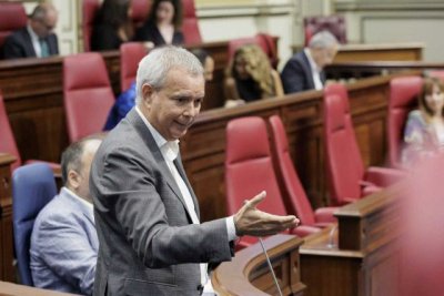 Vivienda planifica la construcci&oacute;n de 160 viviendas para atender a los desalojados de La Bombilla y Puerto Naos