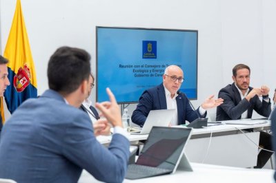 Gobierno canario y Cabildo hacen frente com&uacute;n para que Gran Canaria lidere la penetraci&oacute;n de la e&oacute;lica marina en Espa&ntilde;a