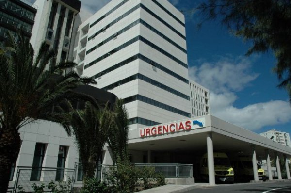 El Insular pone en marcha en Urgencias un sistema complementario de información por SMS a familiares