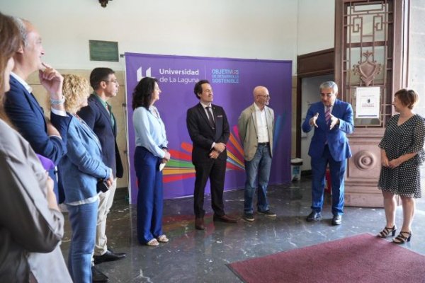 Román Rodríguez estudiará una inyección económica extraordinaria para las universidades públicas canarias