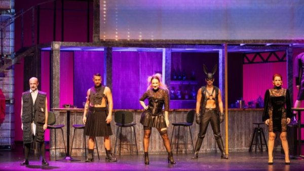 El Teatro Guiniguada abre el tel&oacute;n con &lsquo;Pecados. El cabaret de la carne&rsquo;