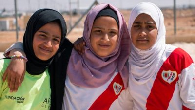 Miles de mujeres y niñas de todo el mundo, en los programas de la Fundación LaLiga